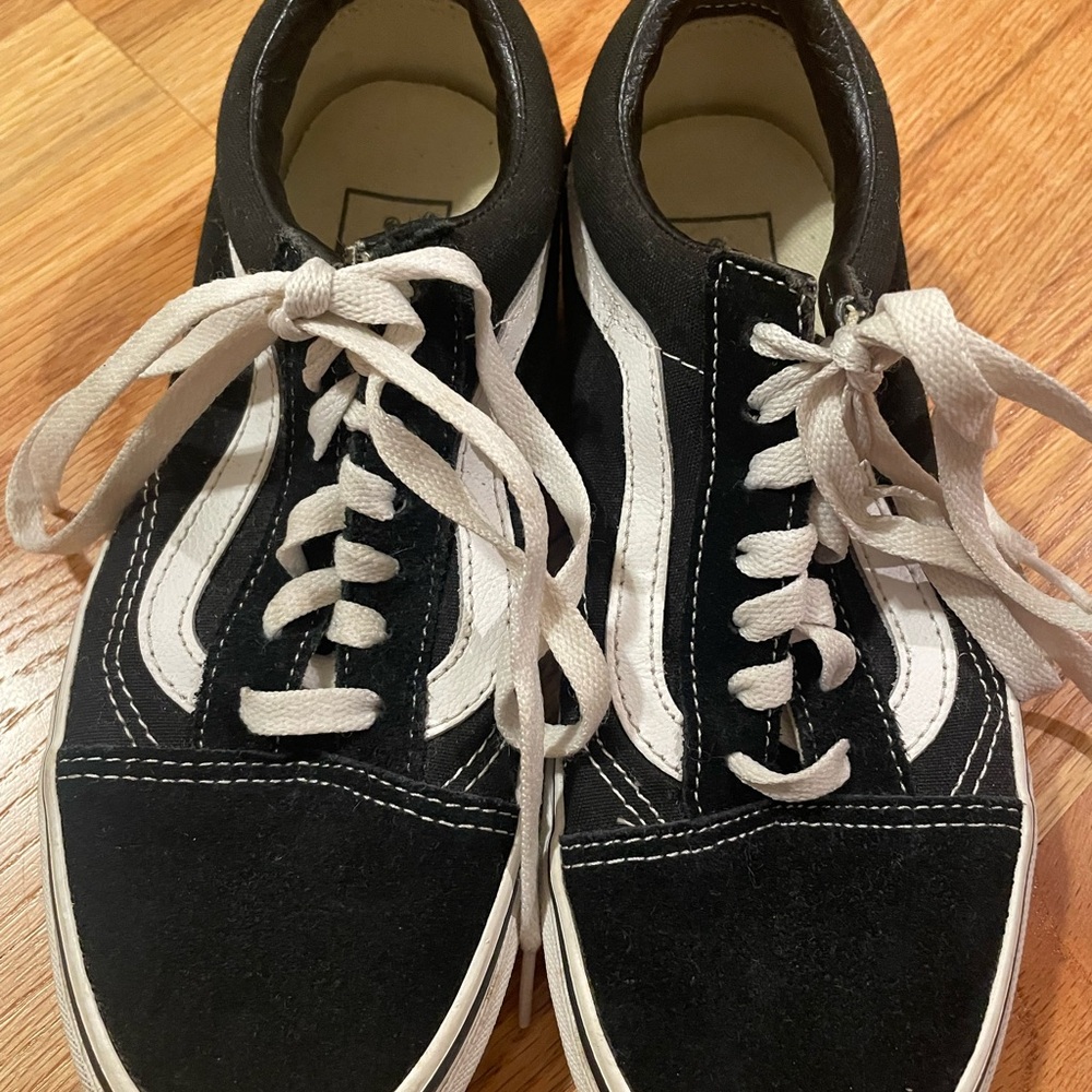 Vans Women’s  Black and White Sneakers